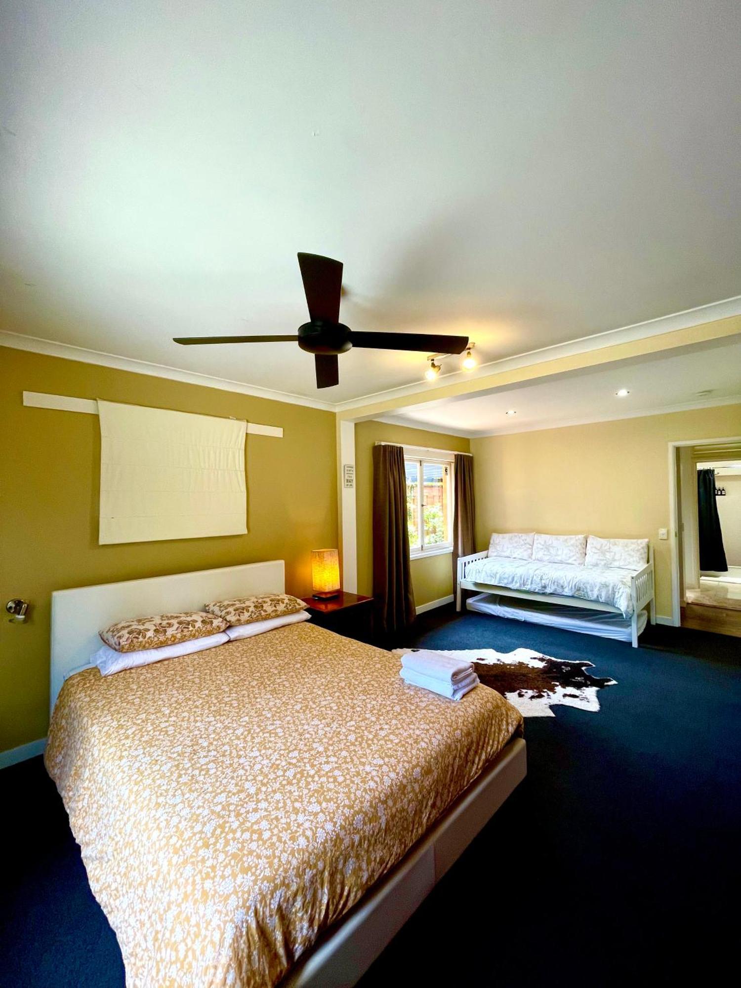 Spacious Hideaway Retreat, Brookfield, Брисбен Экстерьер фото